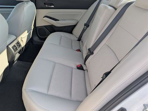 Used 2025 Nissan Altima 2.5 SL image 10