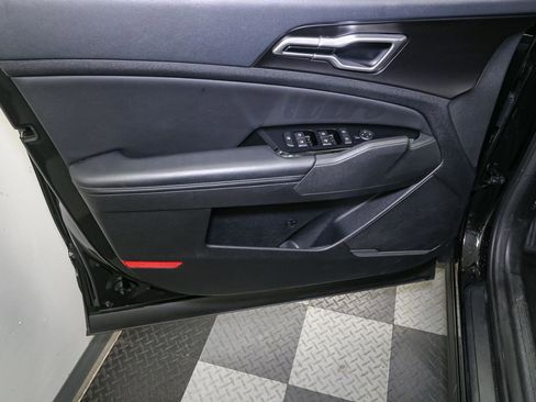 Used 2023 Kia Sportage EX image 42