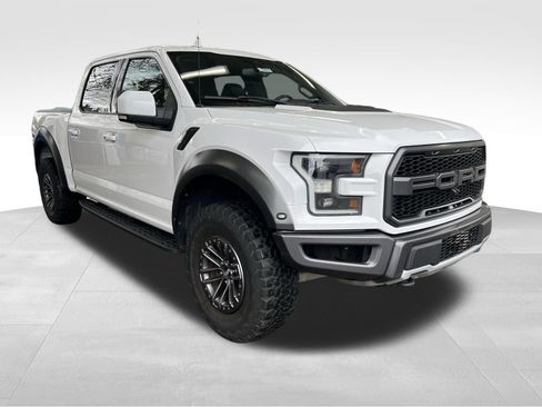 Used 2019 Ford F150 Raptor w/ Equipment Group 802A Luxury image 3