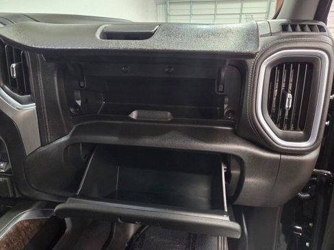 Used 2022 GMC Sierra 2500 Denali w/ Denali Black Diamond Edition image 44