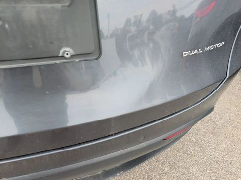 Used 2022 Tesla Model Y Long Range AWD/4WD image 22