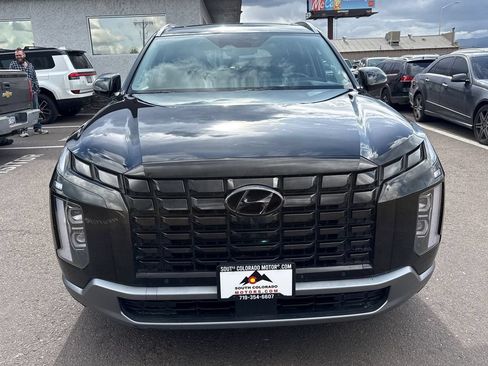 Used 2023 Hyundai Palisade Limited w/ Cargo Package AWD/4WD image 2