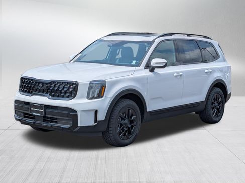 Certified 2025 Kia Telluride AWD image 3
