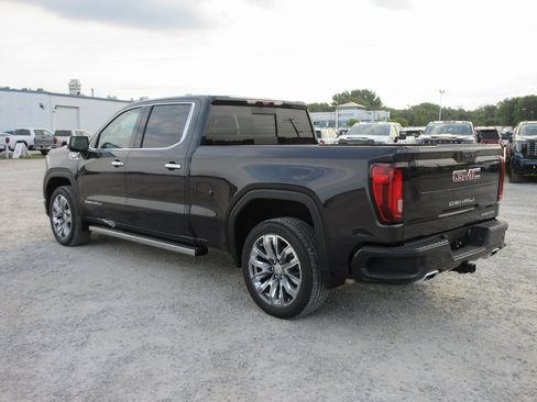 New 2026 GMC Sierra 1500 Denali w/ Denali Reserve Package image 9