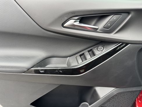 New 2026 Chevrolet Equinox LT w/ LPO, Floor Liner Package image 10