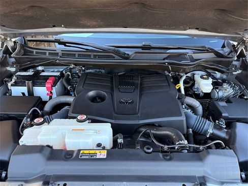 Used 2023 Toyota Tundra Limited image 23