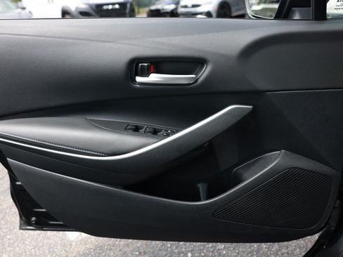 Used 2022 Toyota Corolla SE FWD image 48