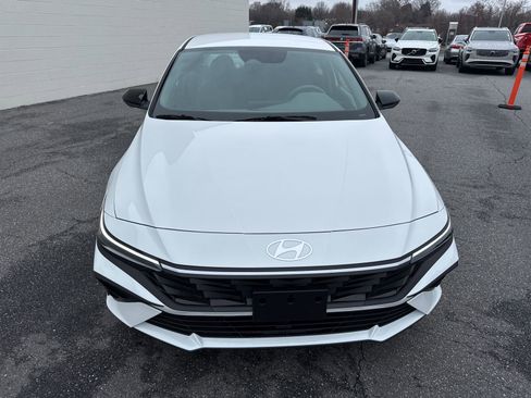Certified 2025 Hyundai Elantra Sport image 2