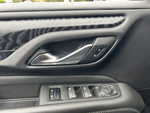 Used 2022 GMC Yukon XL Denali image 59