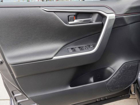 Certified 2025 Toyota RAV4 XSE image 20