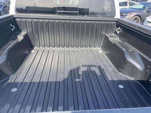 Used 2023 Toyota Tacoma TRD Off-Road image 46