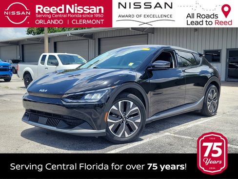 Used 2024 Kia EV6 Light RWD image 1