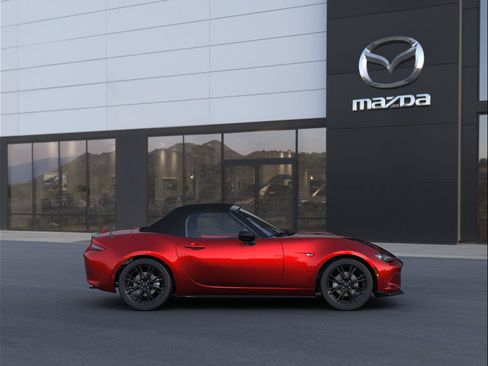 Used 2026 MAZDA MX-5 Miata Club w/ Interior Package RWD image 6