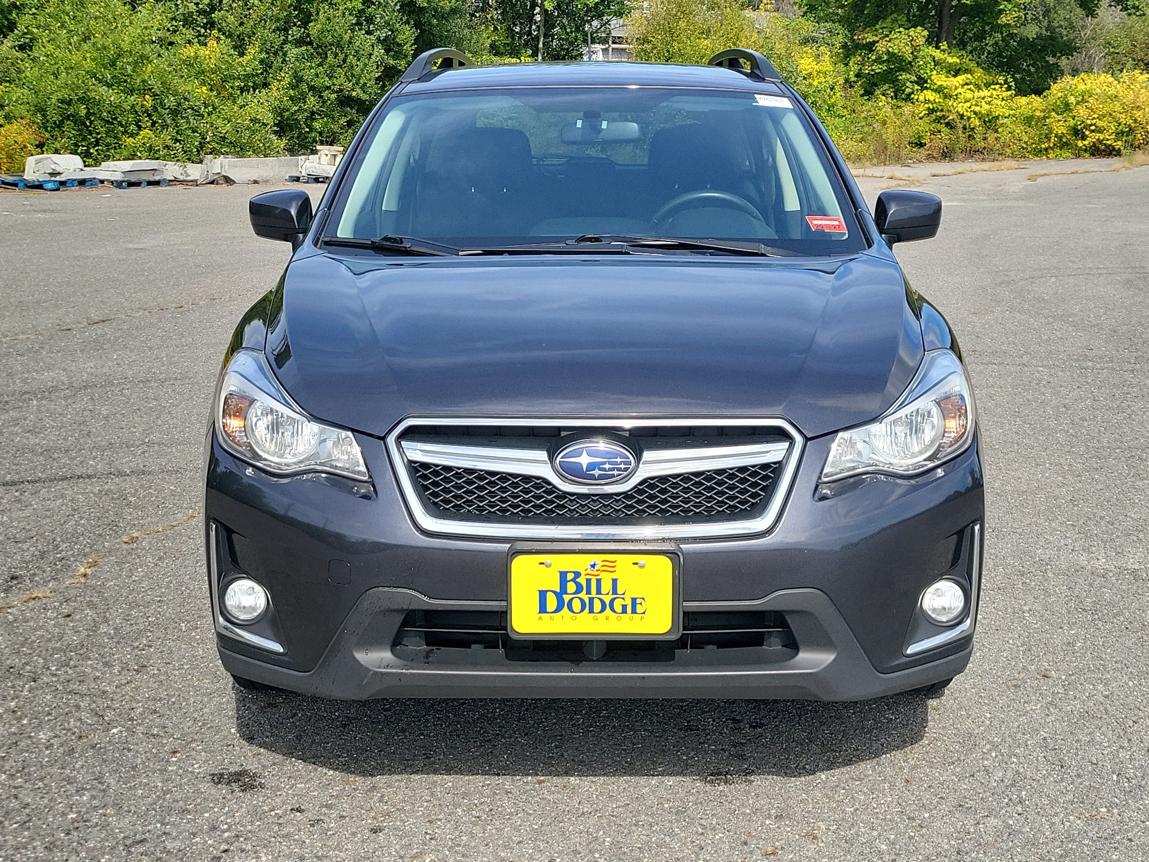 Used 2017 Subaru Crosstrek 2.0i Premium AWD/4WD image 2