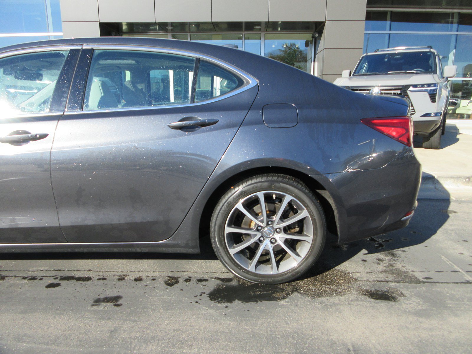 Used 2015 Acura TLX w/ Technology Package AWD/4WD image 4