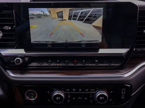 Used 2024 GMC Sierra 1500 SLT image 34