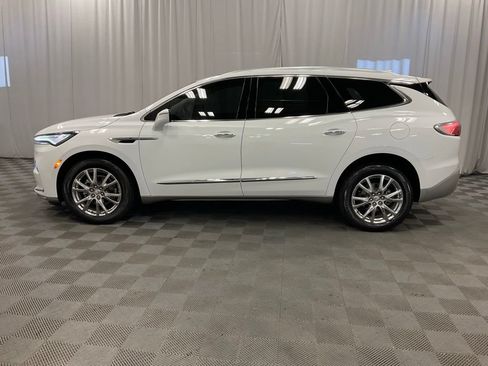 Used 2023 Buick Enclave Essence w/ Experience Buick Package AWD/4WD image 8