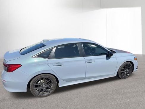 Used 2023 Honda Civic Sport image 6