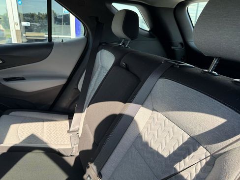 Used 2022 Chevrolet Equinox LS AWD/4WD image 8