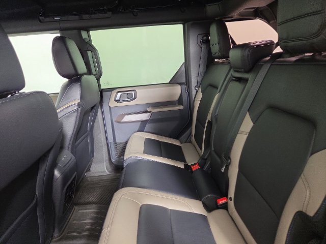 Used 2023 Ford Bronco Wildtrak AWD/4WD image 14