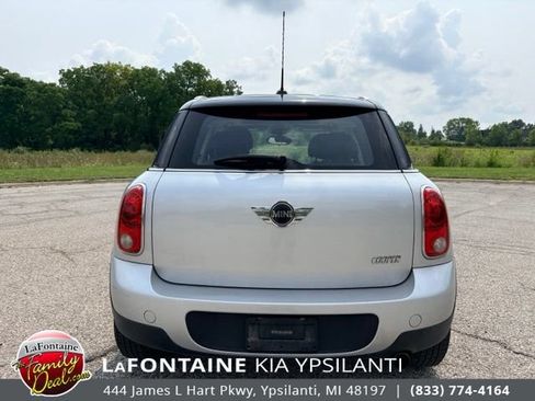 Used 2011 MINI Cooper Countryman FWD image 4