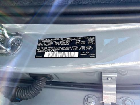 Used 2024 Volvo XC40 Recharge Plus w/ Protection Package Premier image 34