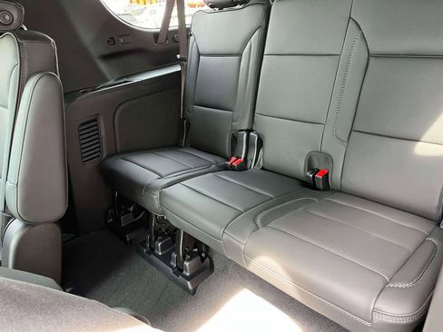 New 2026 GMC Yukon XL Denali w/ Denali Reserve Package AWD/4WD image 18
