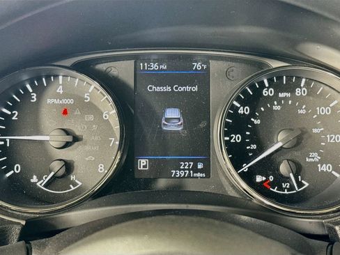 Used 2019 Nissan Rogue Sport S FWD image 12