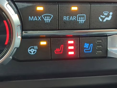 Used 2024 Ford F250 Limited w/ FX4 Off-Road Package image 21