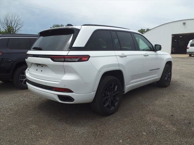 New 2024 Jeep Grand Cherokee Limited 4xe AWD/4WD image 4