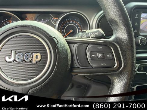 Used 2021 Jeep Wrangler Unlimited Sport AWD/4WD image 32