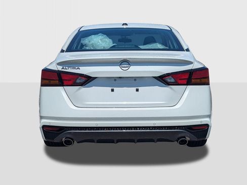 New 2026 Nissan Altima 2.5 SV FWD image 4