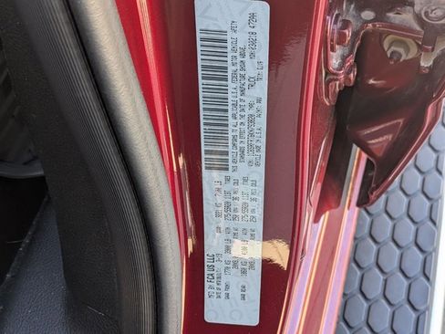 Used 2019 RAM 1500 Laramie image 21