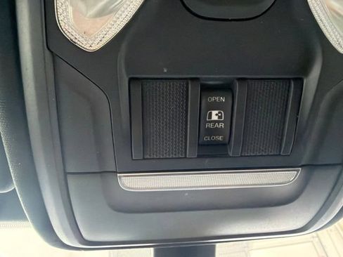 Used 2019 RAM 1500 Big Horn AWD/4WD image 25