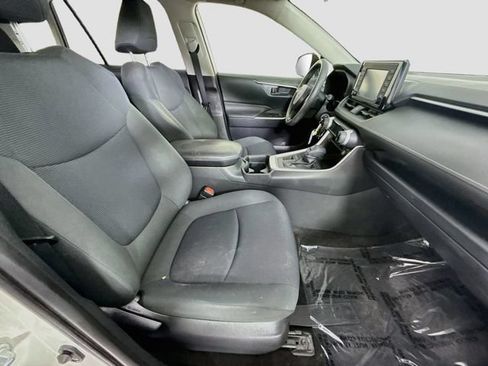 Certified 2019 Toyota RAV4 LE w/ All Weather Liner Package AWD/4WD image 25