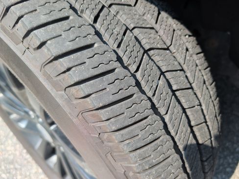 Used 2019 Ford Expedition Limited w/ Equipment Group 301A AWD/4WD image 29