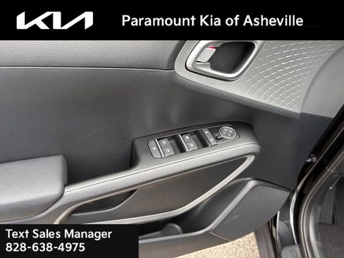 New 2025 Kia Soul LX image 22