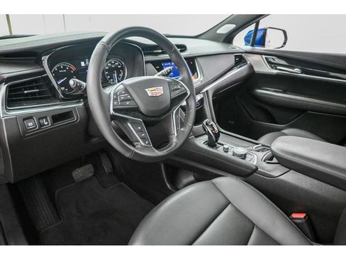 Used 2023 Cadillac XT5 Premium Luxury image 9