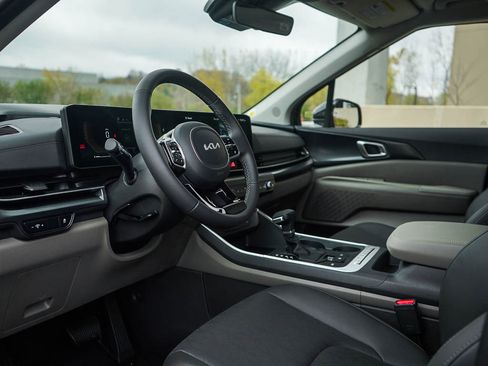 New 2026 Kia Carnival LXS image 18