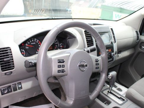 Used 2018 Nissan Frontier SV w/ Value Truck Package RWD image 24