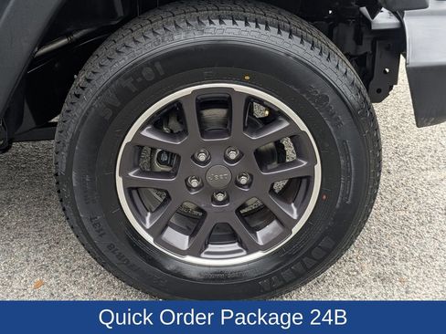 Used 2015 Jeep Wrangler Sport w/ Connectivity Group image 11