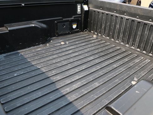 Used 2022 Toyota Tacoma SR5 AWD/4WD image 33