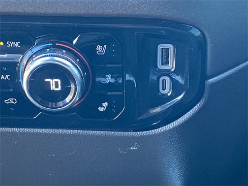 Used 2023 GMC Sierra 1500 SLT w/ SLT Premium Package image 19