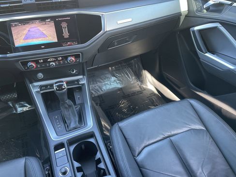 Used 2020 Audi Q3 2.0T Premium Plus w/ Premium Plus Package image 16