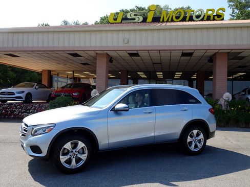 Used 2018 Mercedes-Benz GLC 300 w/ Premium Package image 29