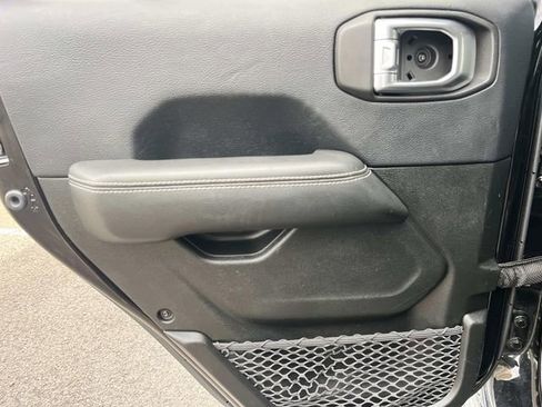 Used 2019 Jeep Wrangler Unlimited Sahara w/ Cold Weather Group image 21