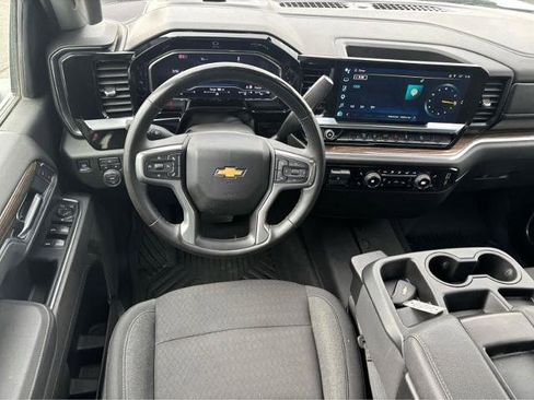 Used 2025 Chevrolet Silverado 2500 LT AWD/4WD image 26