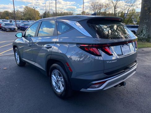 Certified 2025 Hyundai Tucson SE image 8