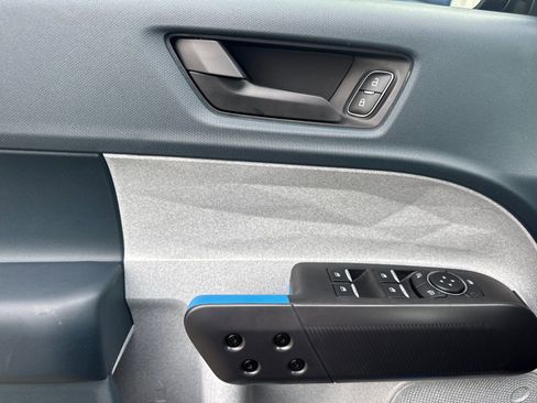 New 2026 Ford Maverick XLT image 10