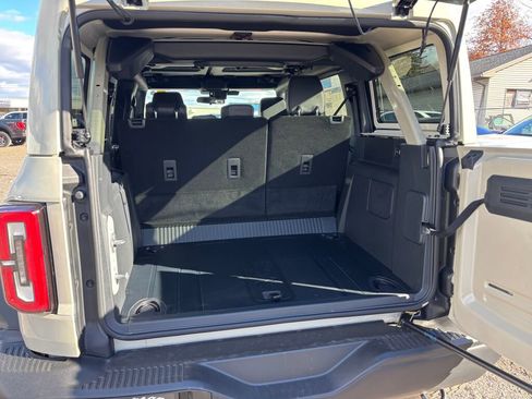 New 2025 Ford Bronco Badlands w/ Sasquatch Package image 13